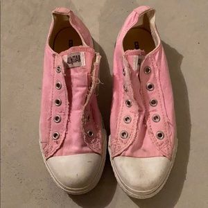 Pink laceless converse sneakers - like new!